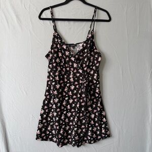 Eclipse Womens Floral Babydoll Faux Wrap Romper L Black Spaghetti Strap Shorts